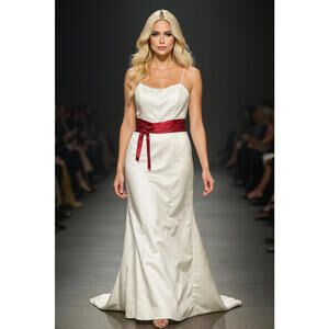 Vintage Symphony Bridal Simply Elegant Strapless Gown with Ribbon sz M NWT IVORY